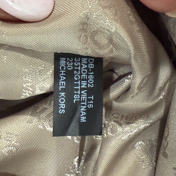 Michael Kors Jet Set East West Leather Brown Tote - Picture 6 of 6